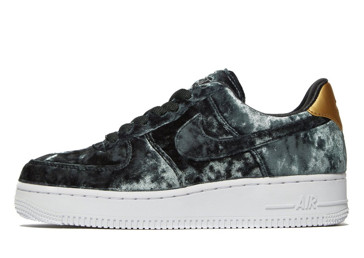 air force 1 donna che si strappano air force 1 donna che si strappano